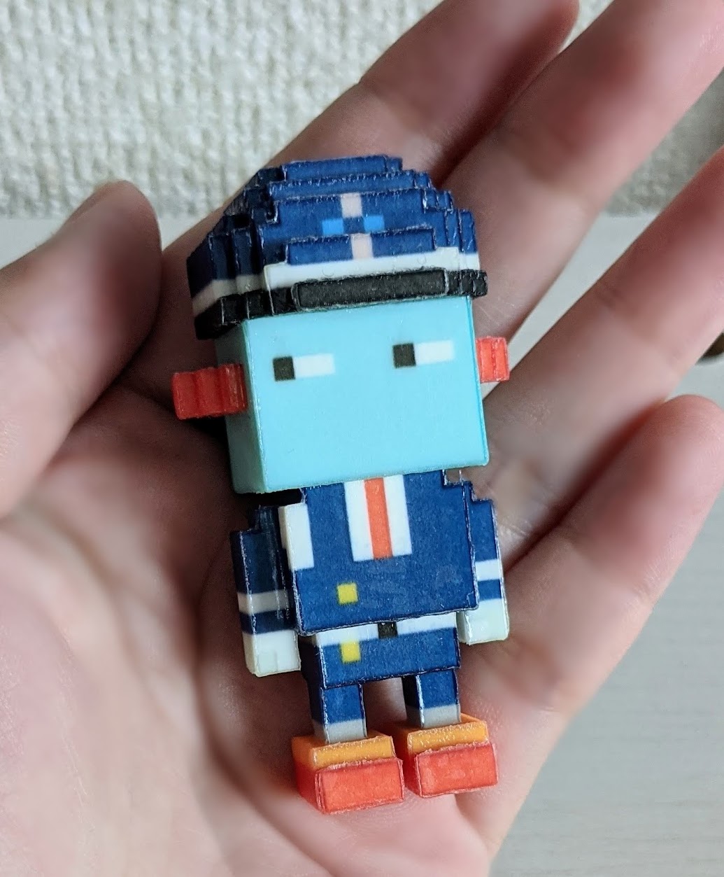 2023-11-23「警備ロボフィギュア」